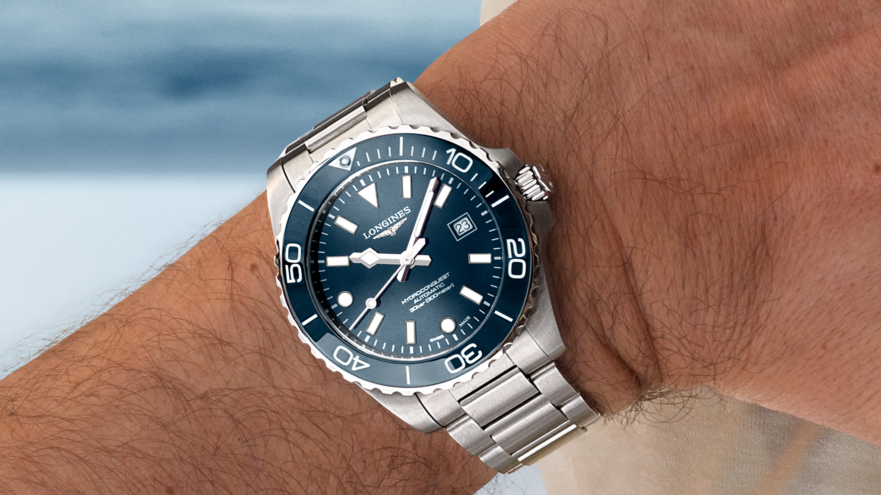 HydroConquest_L3.788.4.96.6_WRIST2_CMYK_16x9.jpg